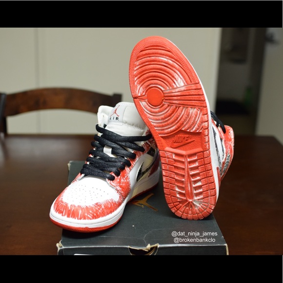 Custom Jordan 1 Chicago - Picture 6 of 6